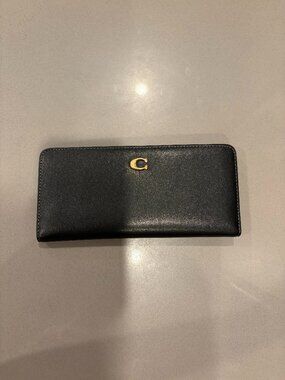 Coach Essential Slim Wallet